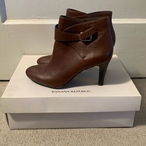 Banana Republic "Silvie" booties. Size 7